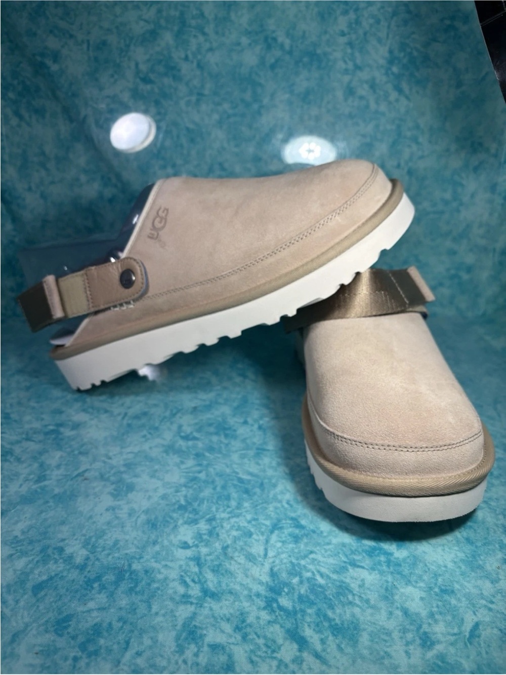 UGG Goldencoast Clog Mule Men’s Beige Low Top Suede Slip On Shoes Size 12